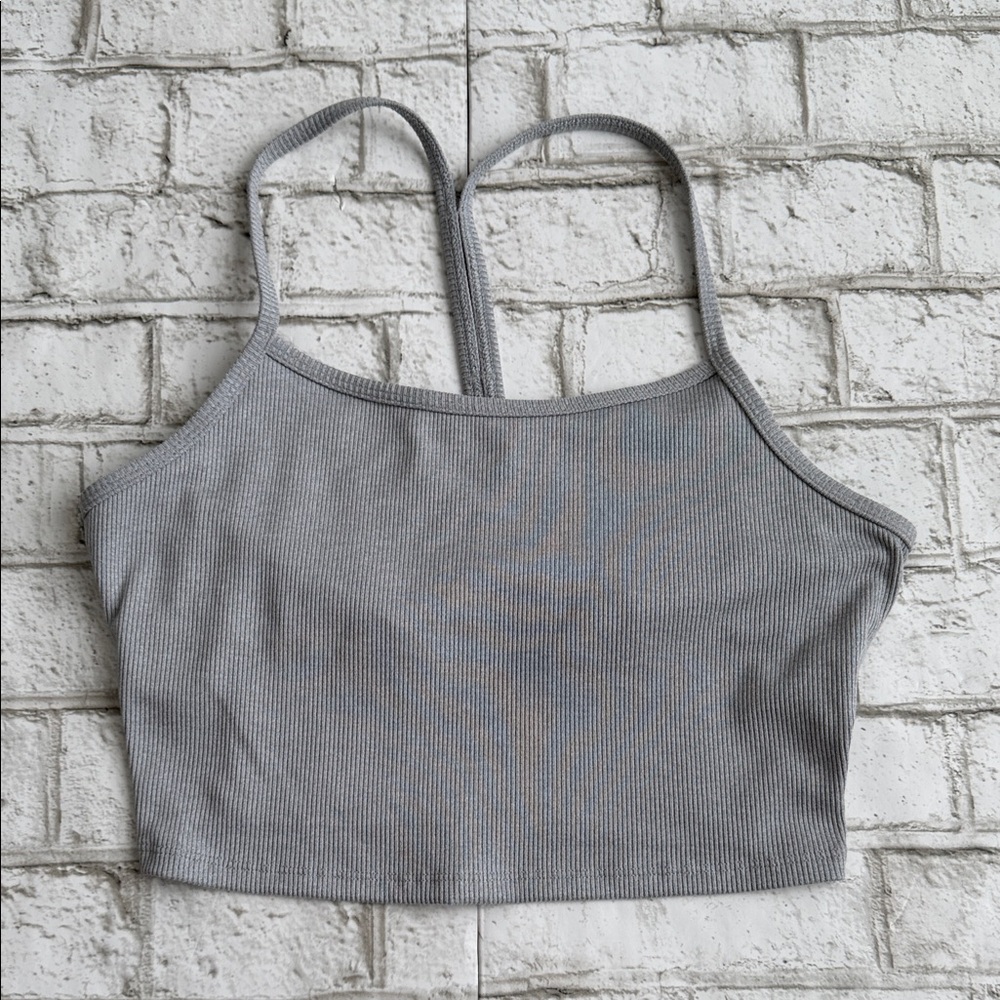 Alo Ribbed Crop Tank - Picture 3 of 7